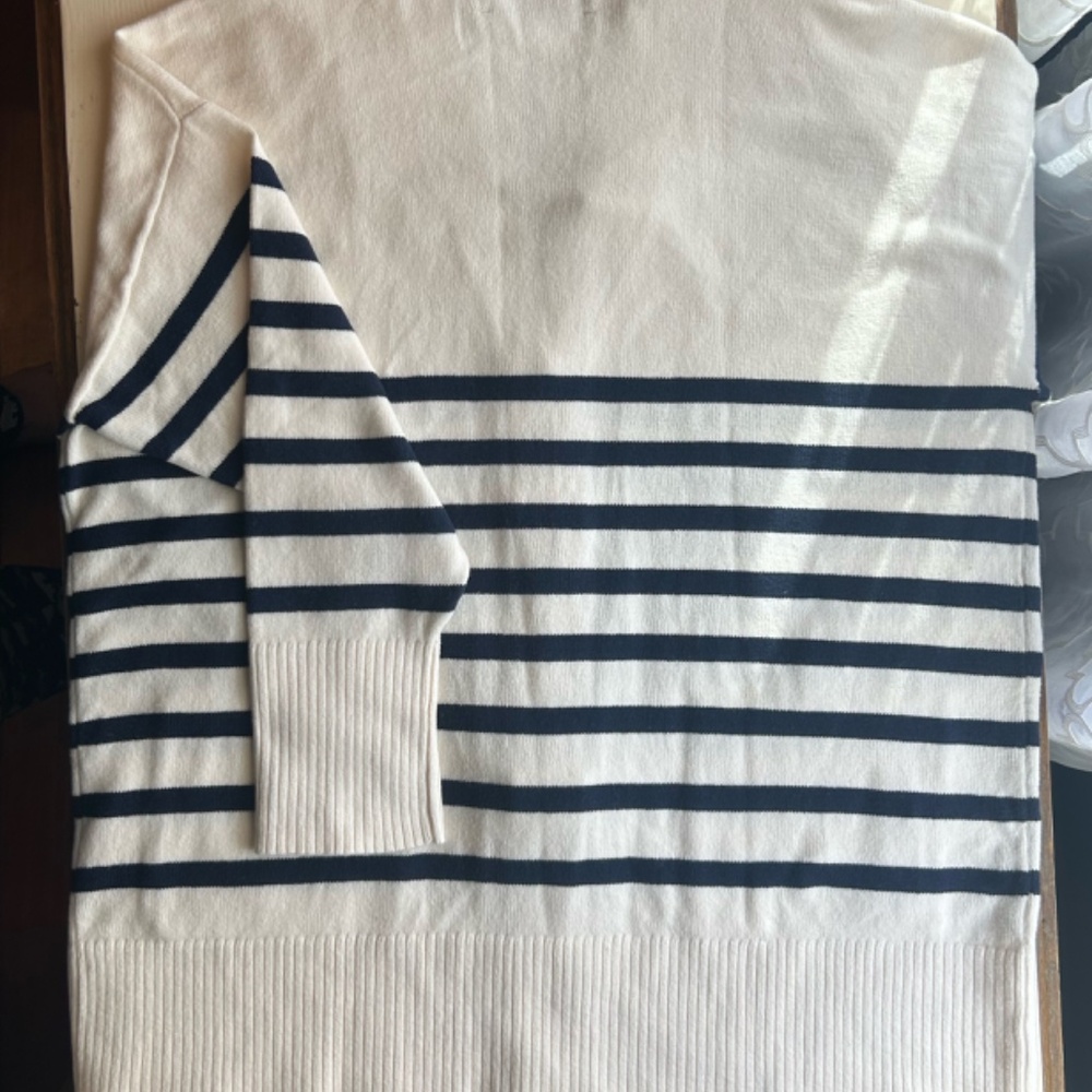 NWT LOFT XL White Navy Striped V-neck Women’s Cardigan Buttons Front Pockets - Picture 4 of 7